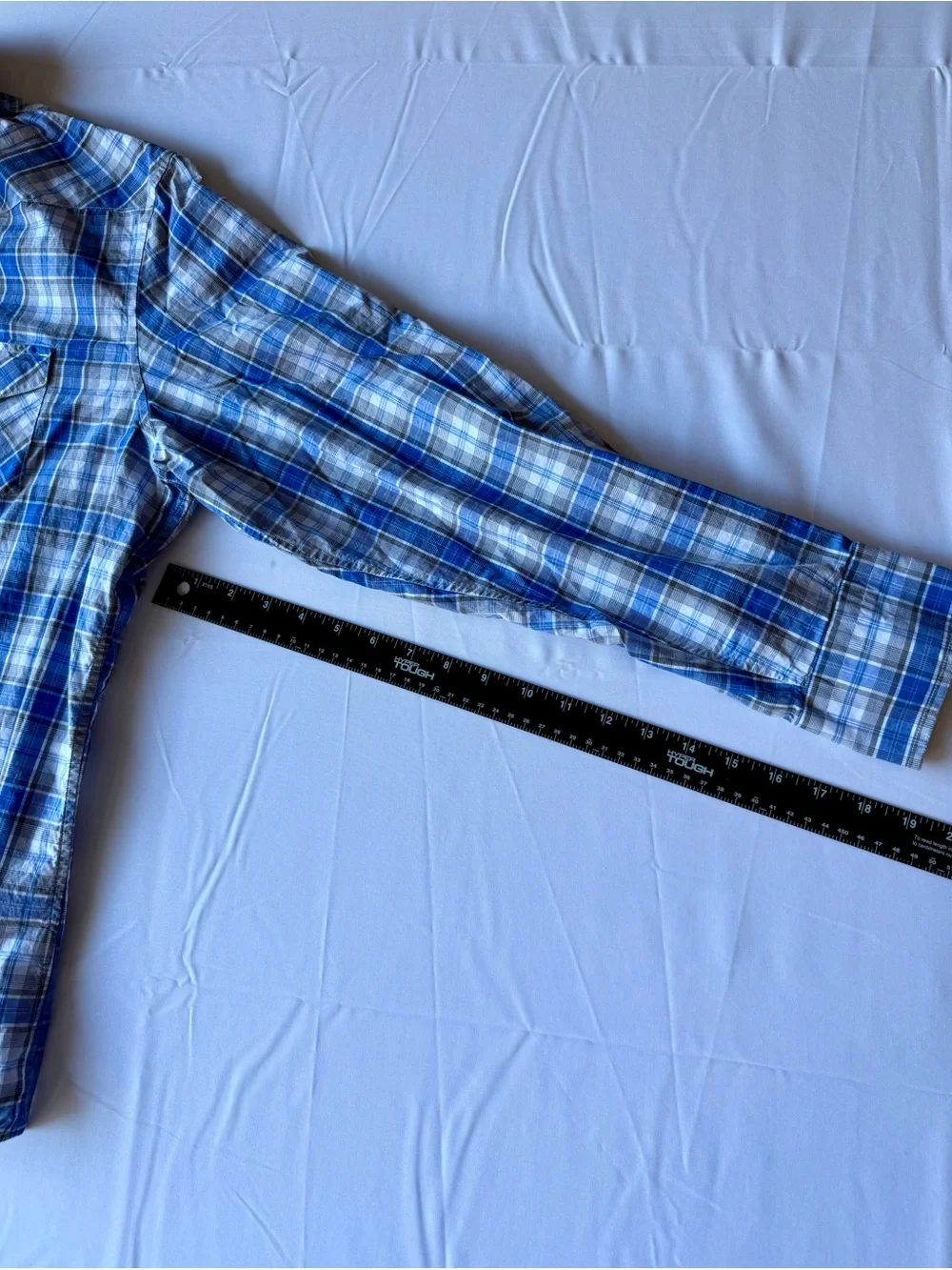 Banana Republic Men's Blue Plaid Button-Up Shirt